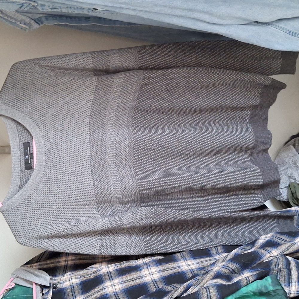 Marc Anthony sweater mens